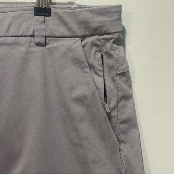 Lululemon Men’s Commission Classic Stretch Pants Gray welt pockets Size 34 x 26 - Picture 3 of 8